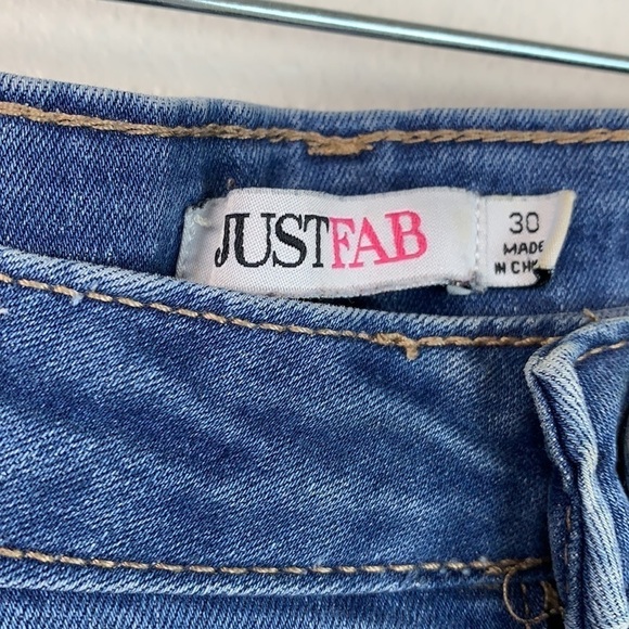 JustFab ankle crop stretch sexy skinny faded distressed medium wash jeans, EUC - Picture 4 of 5